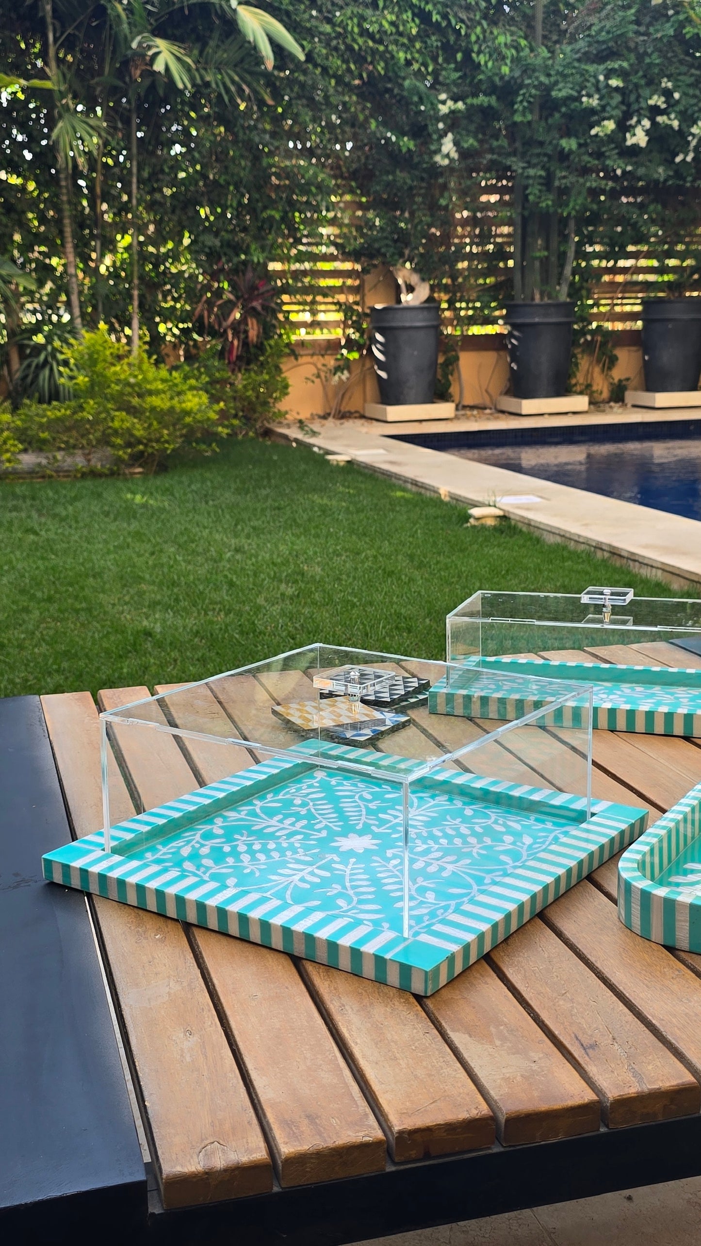 Square sadaf tray with cover